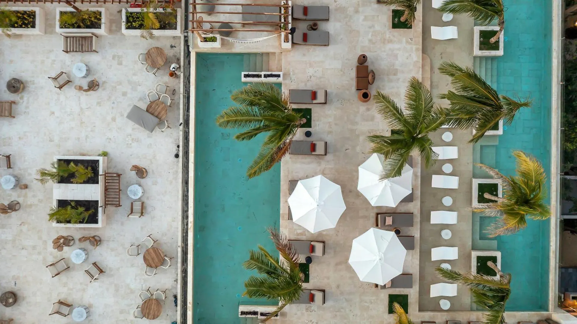 Hotel Motto By Hilton Tulum