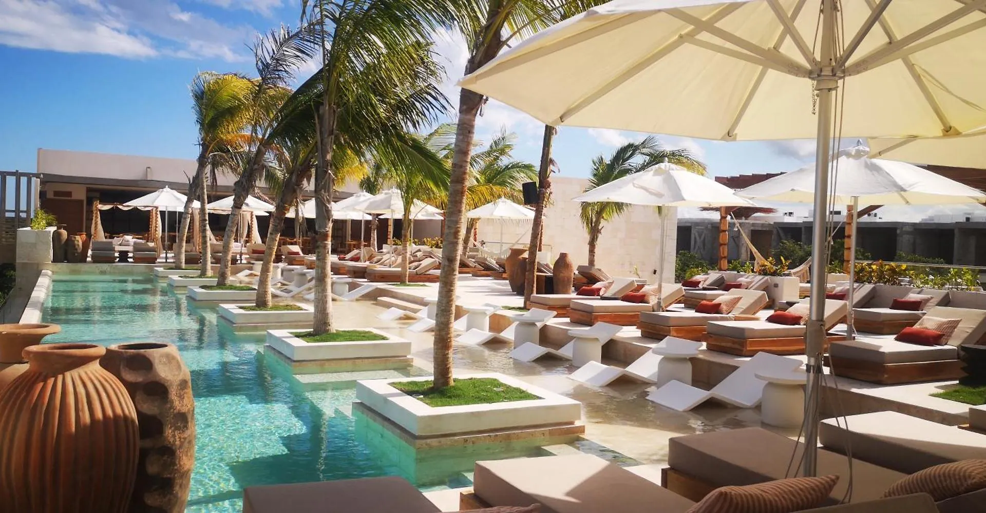 Hotel Motto By Hilton Tulum
